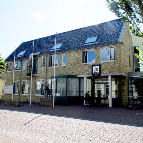 2019-04/gemeentehuis-vlieland