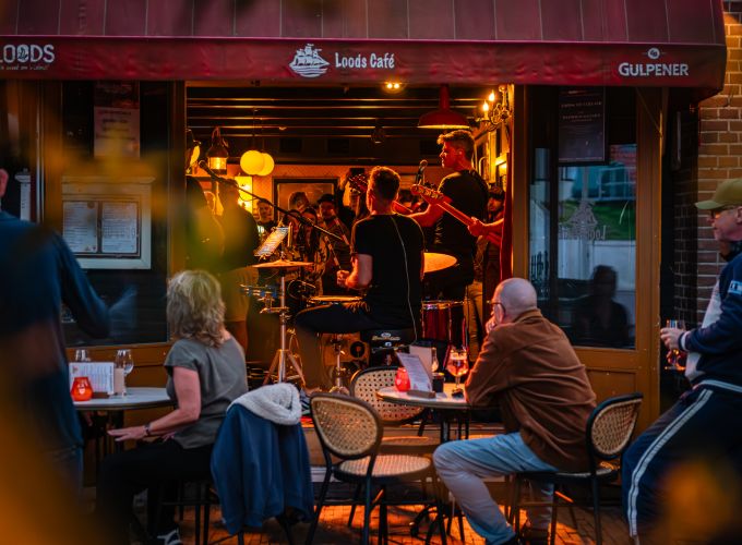 Jankobus Seunnenga / Zanger/Dichter/Droogkloot - live muziek in het Loods Café
