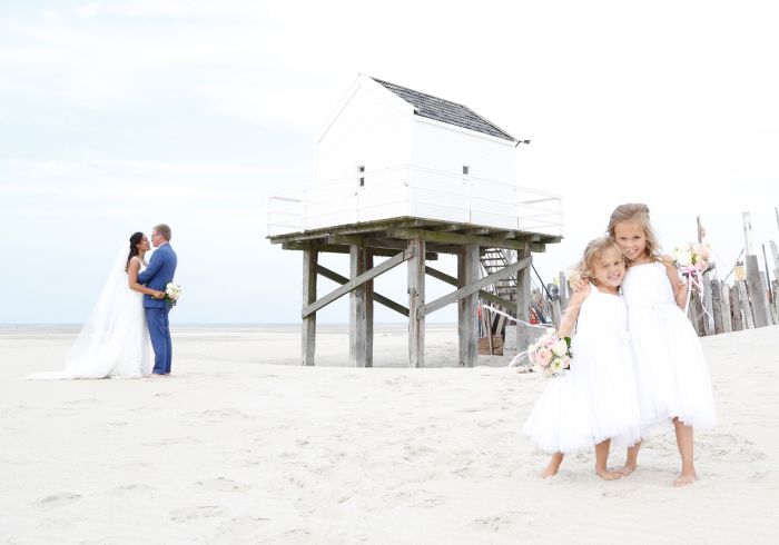 Trouwen in het drenkelingenhuisje VlielandFoto, Tuk Tuk Vlieland VlielandFoto